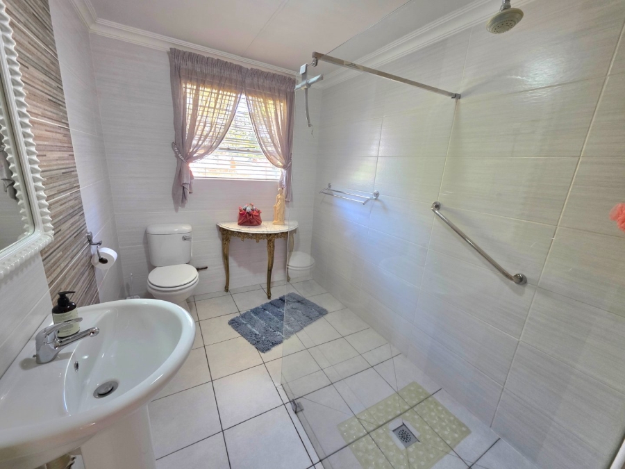 2 Bedroom Property for Sale in La Provance Free State